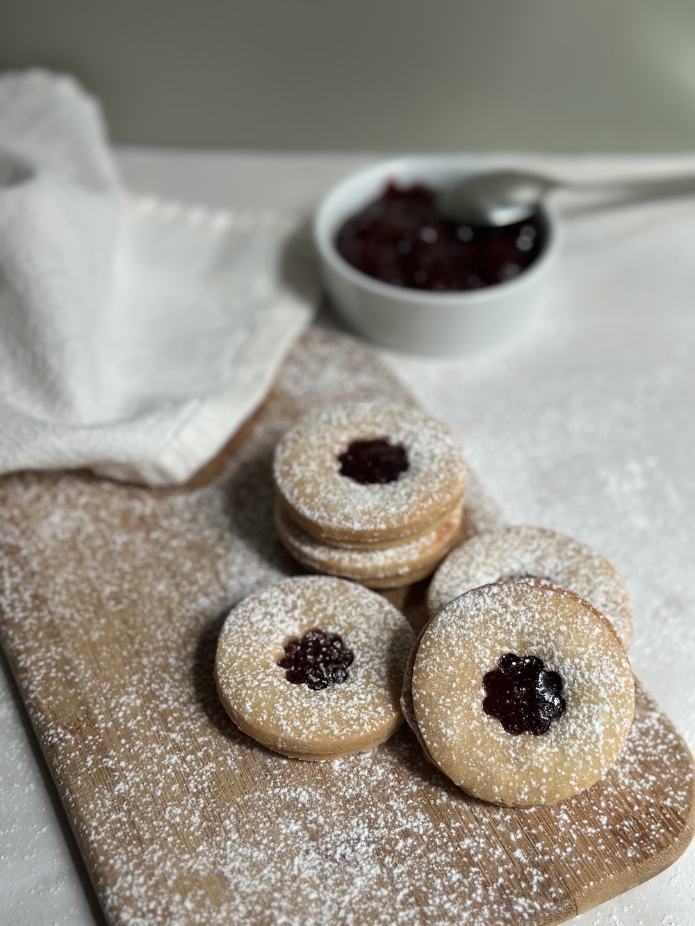 Linzer Cookies
